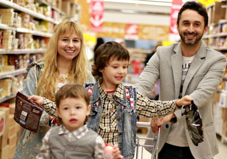 Family grocery shopping